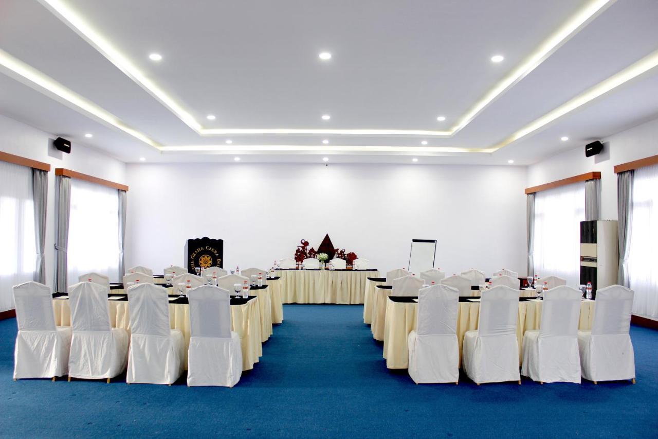 The Cakra Hotel Denpasar Extérieur photo