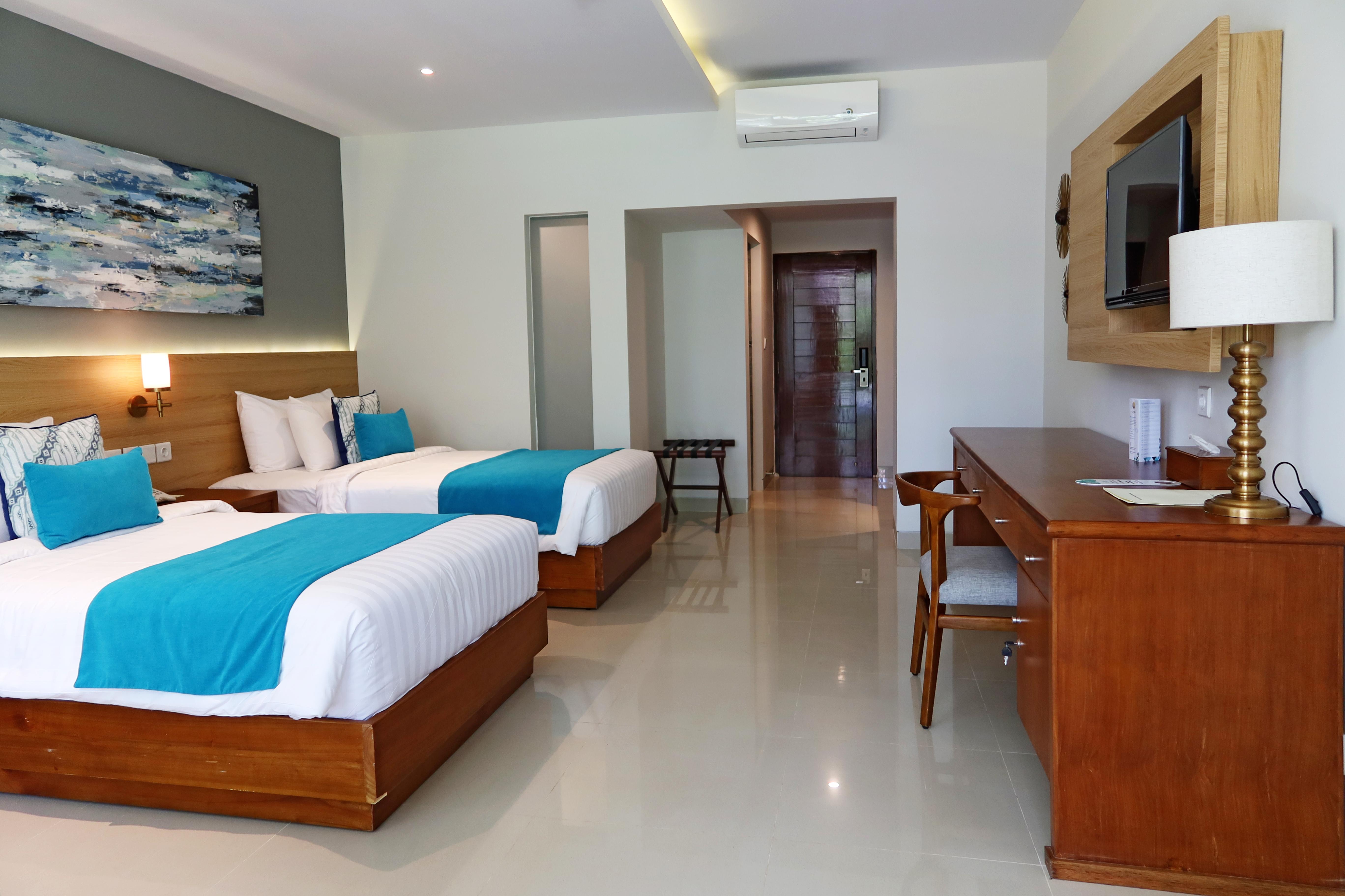 The Cakra Hotel Denpasar Extérieur photo