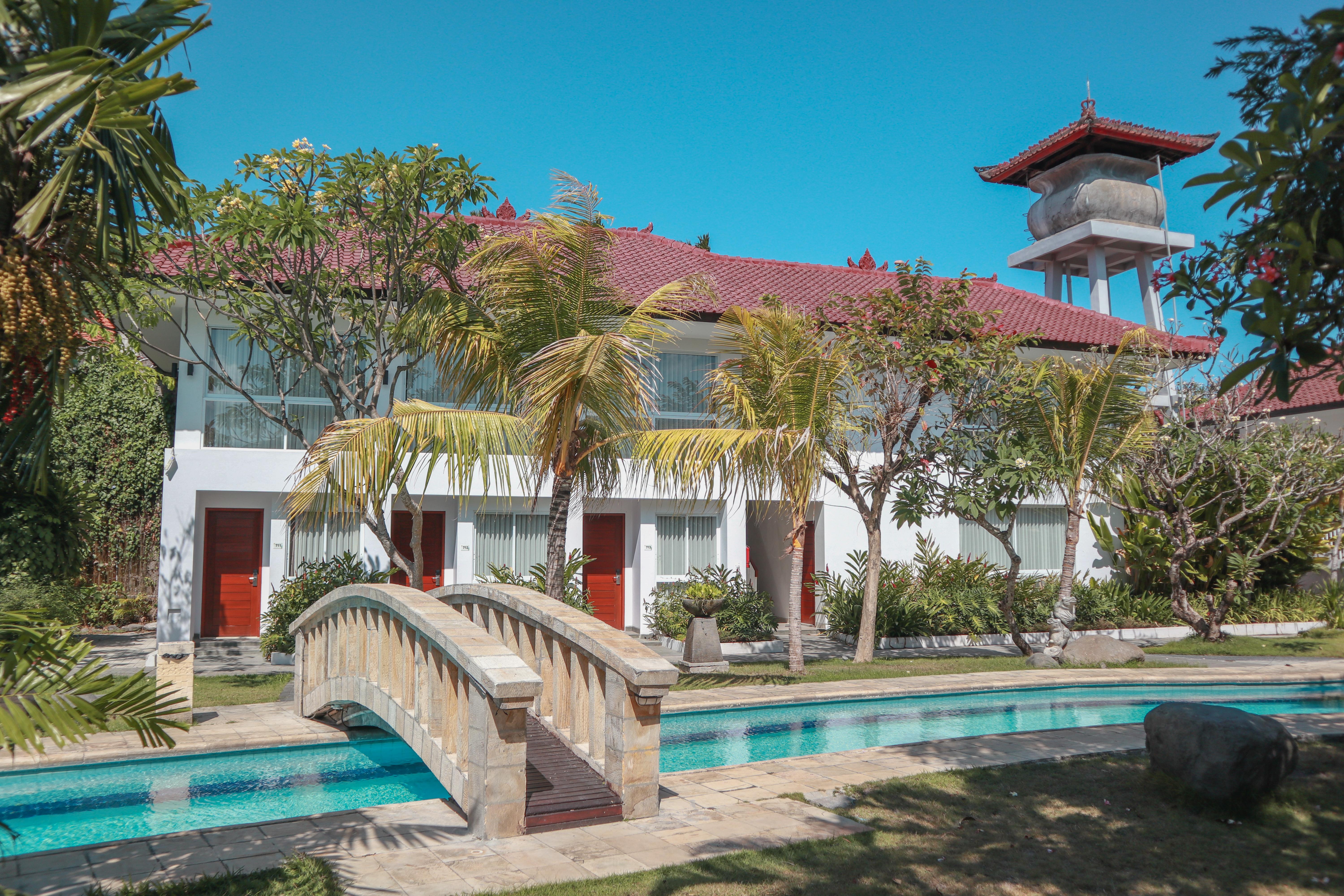 The Cakra Hotel Denpasar Extérieur photo