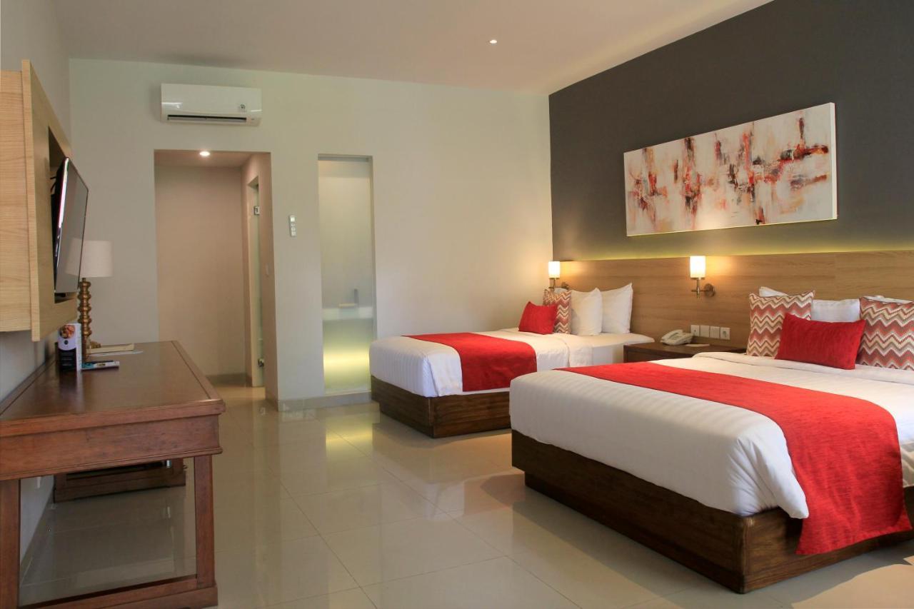 The Cakra Hotel Denpasar Extérieur photo